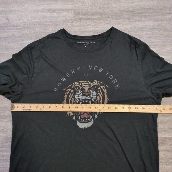 John Varvatos Star USA Men's XL Bowery New York Tiger Graphic T Shirt Black - Picture 7 of 8